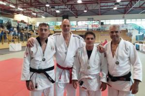 [Judo Kiai Atena, la squadra Master conquista 4 medaglie al Trofeo Old Teachers]