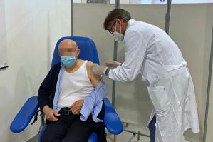 [Ulss4: adesione ai vaccini Covid elevata, ma contagi ancora in aumento]