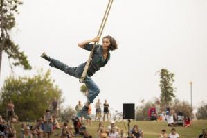 [Bibione: il grande circo contemporaneo accende l’estate]