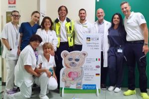 [All’ospedale di Portogruaro l’orsetto Bruno accompagna i bambini in pediatria]