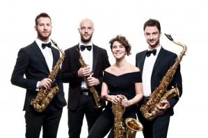 [“Aspettando il Festival” tra il canto degli ottoni  del Tiepolo Brass e le suggestioni del Milano Saxophone Quartet]