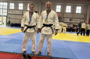 [Il Judo Kiai Atena trionfa al 3° Gran Prix Master Campania e ai Campionati Italiani a Squadre di Baronissi]