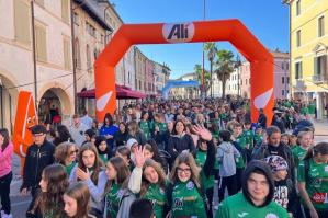 [Portogruaro in festa con l’Alì Family Run: oltre 2.000 partecipanti hanno colorato la città di verde]