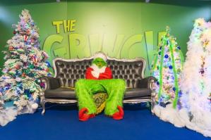 [Caorle Christmas Time: il Grinch conquista il pubblico, arrivano le mongolfiere]