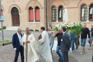 [A Villanova la Madonna di Fatima arriva dal cielo]