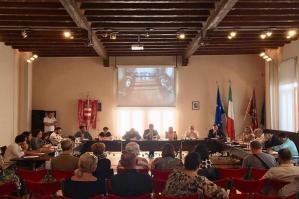 [Stasera Consiglio Comunale a Concordia: in agenda dimissioni, bilancio e sostenibilità]