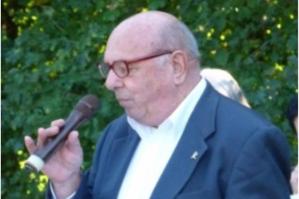 [Addio a Rino Olivo, poeta friulano e anima del Fogolâr del Veneto Orientale. Una vita dedicata alla comunità e alle radici friulane.]