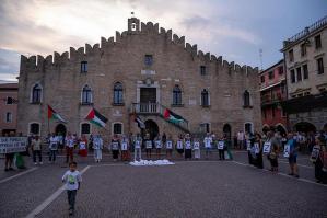 [\"Dalla Palestina al Libano  - Stop all\'occupazione e allo sterminio\": a Portogruaro il Flash Mob organizzato da Cittadini per la Palestina]