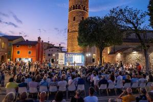 [Caorle Oltremare, due serate tra teatro, poesia e musica con Davide Rondoni]