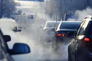[Scattano le misure anti-smog: nuove limitazioni per traffico, riscaldamenti e combustioni fino ad aprile 2027]